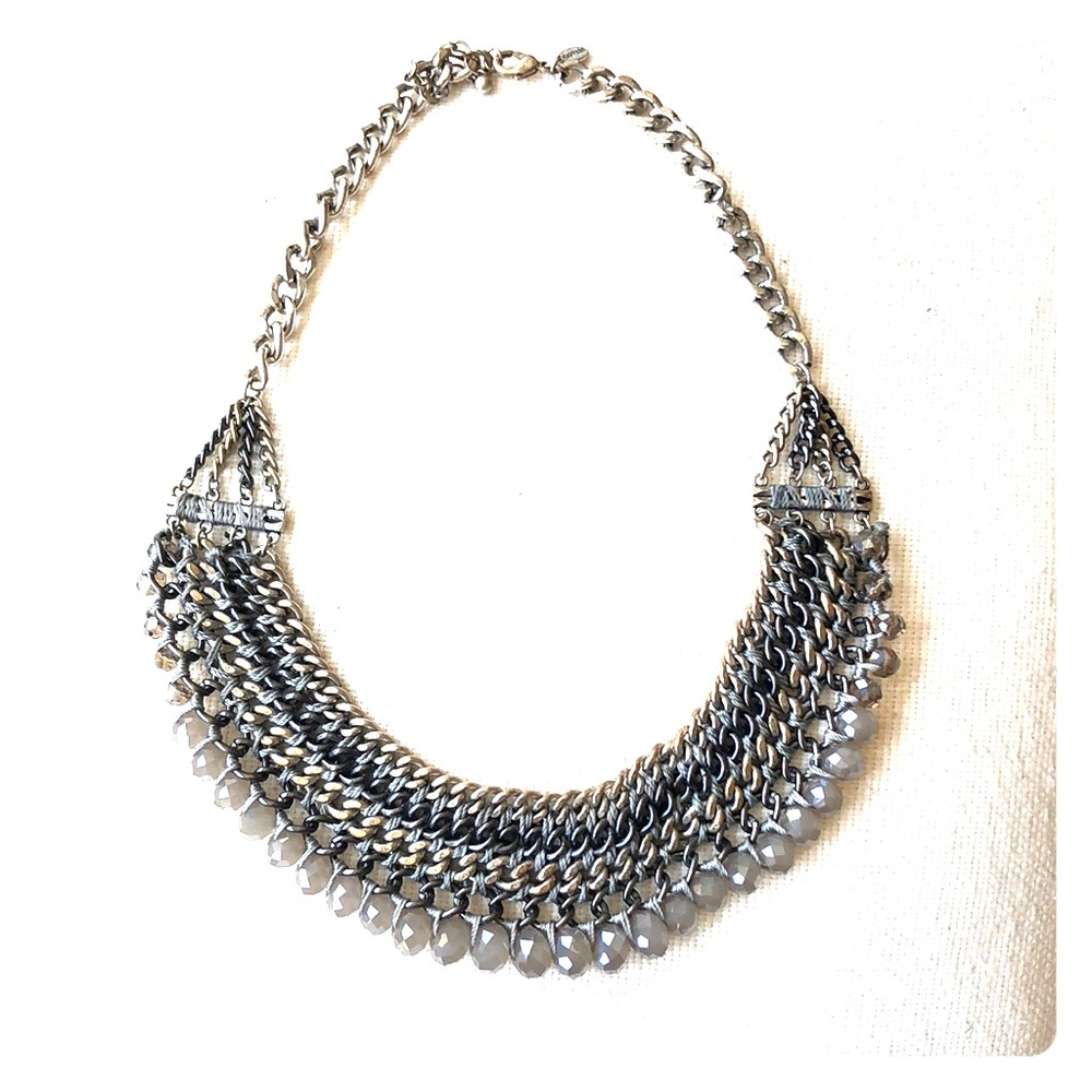 Express statement necklace